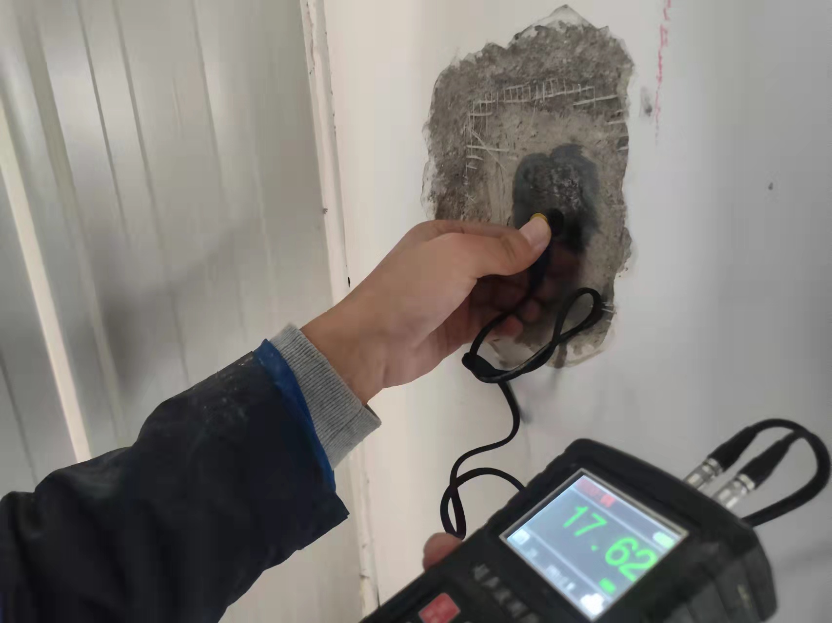 存在哪些质量问题的房屋需要加强建筑结构检测？